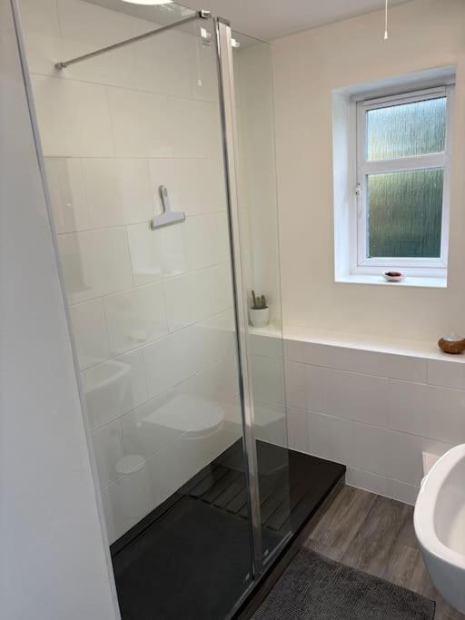 Apartamento Newly Refurbished Flat In Kings Heath Birmingam Exterior foto
