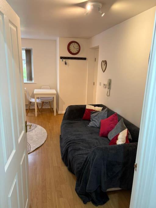 Apartamento Newly Refurbished Flat In Kings Heath Birmingam Exterior foto
