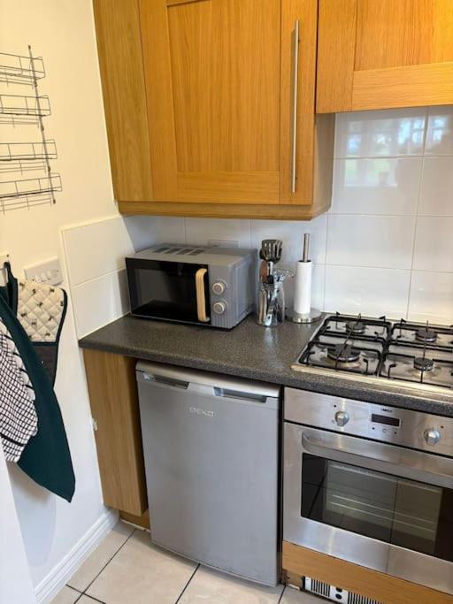 Apartamento Newly Refurbished Flat In Kings Heath Birmingam Exterior foto